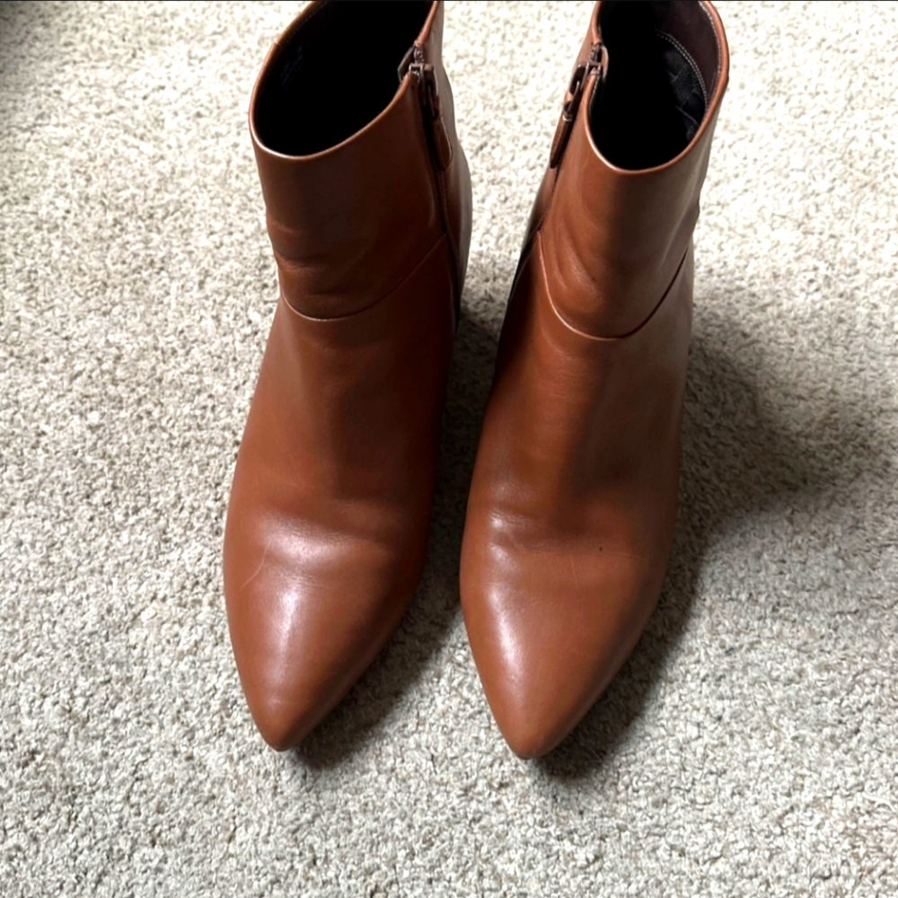 Shoe's
